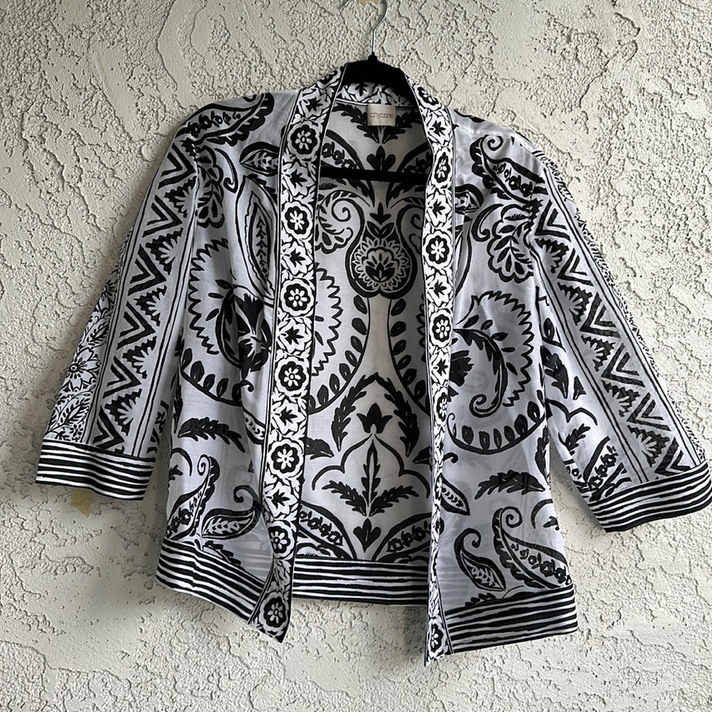Chico’s Kimono in Black/White Pattern| Cotton-Silk Blend, Size
M